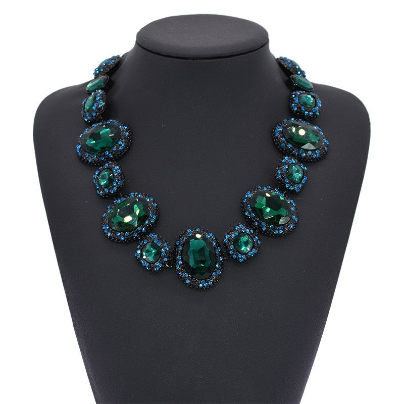 Aegte Emerald Shining Diva Statement Necklace