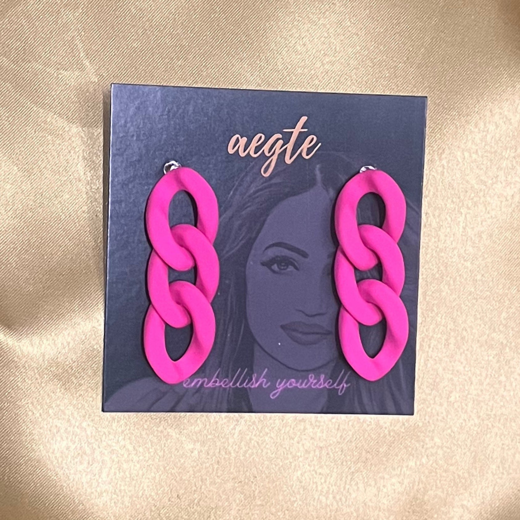 Aegte Zig Zag Chain Earrings