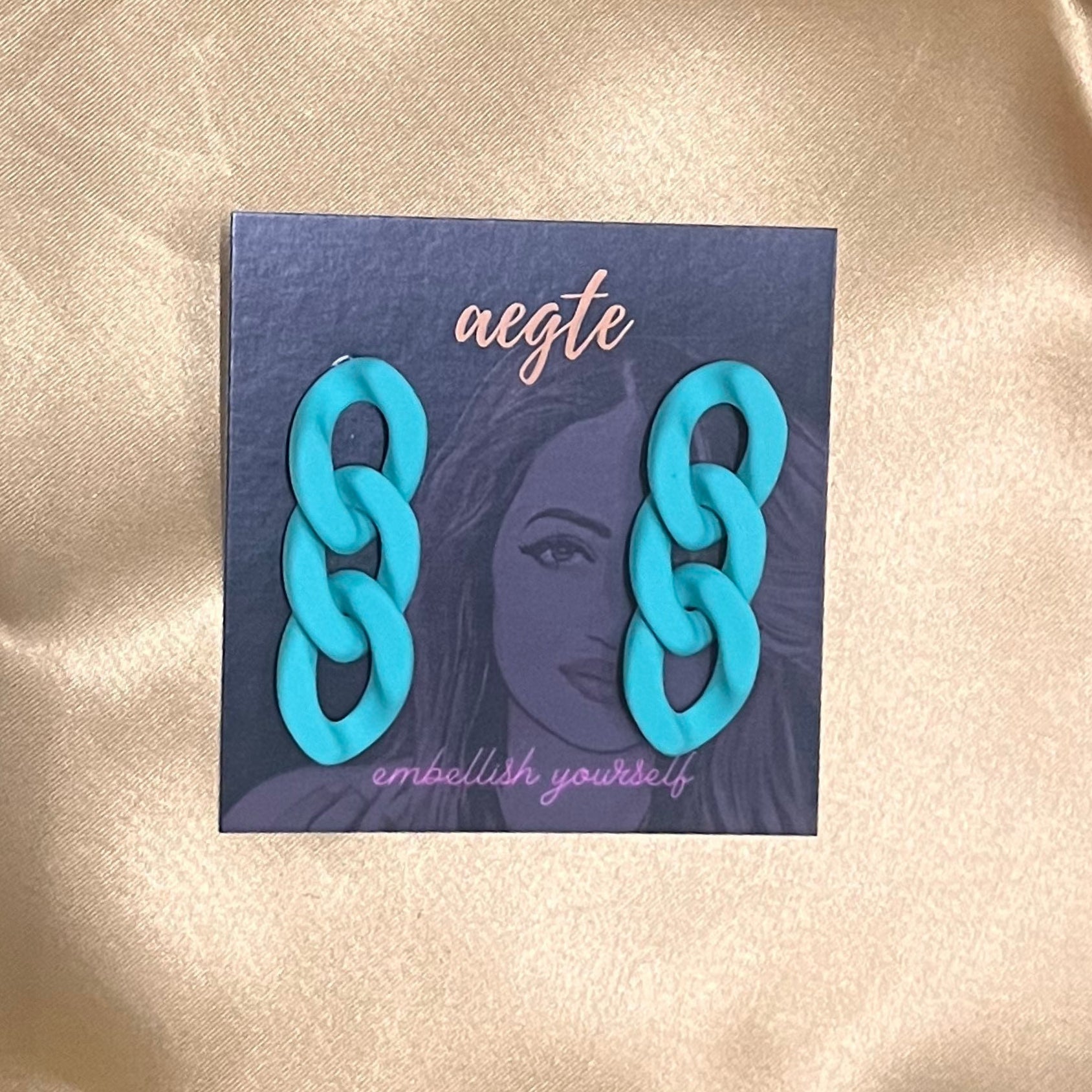 Aegte Zig Zag Chain Earrings