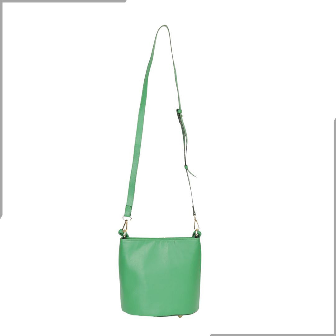 Aegte Snow White Bucket Handbag with handwoven Cuff Hold & Long Sling Carry Belt (7854060241109)