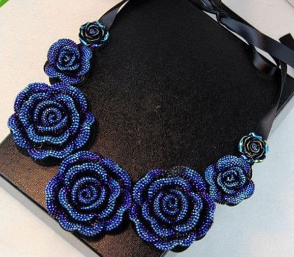 Aegte Bed of  Blue Roses Trendy Necklace (7878804930773)